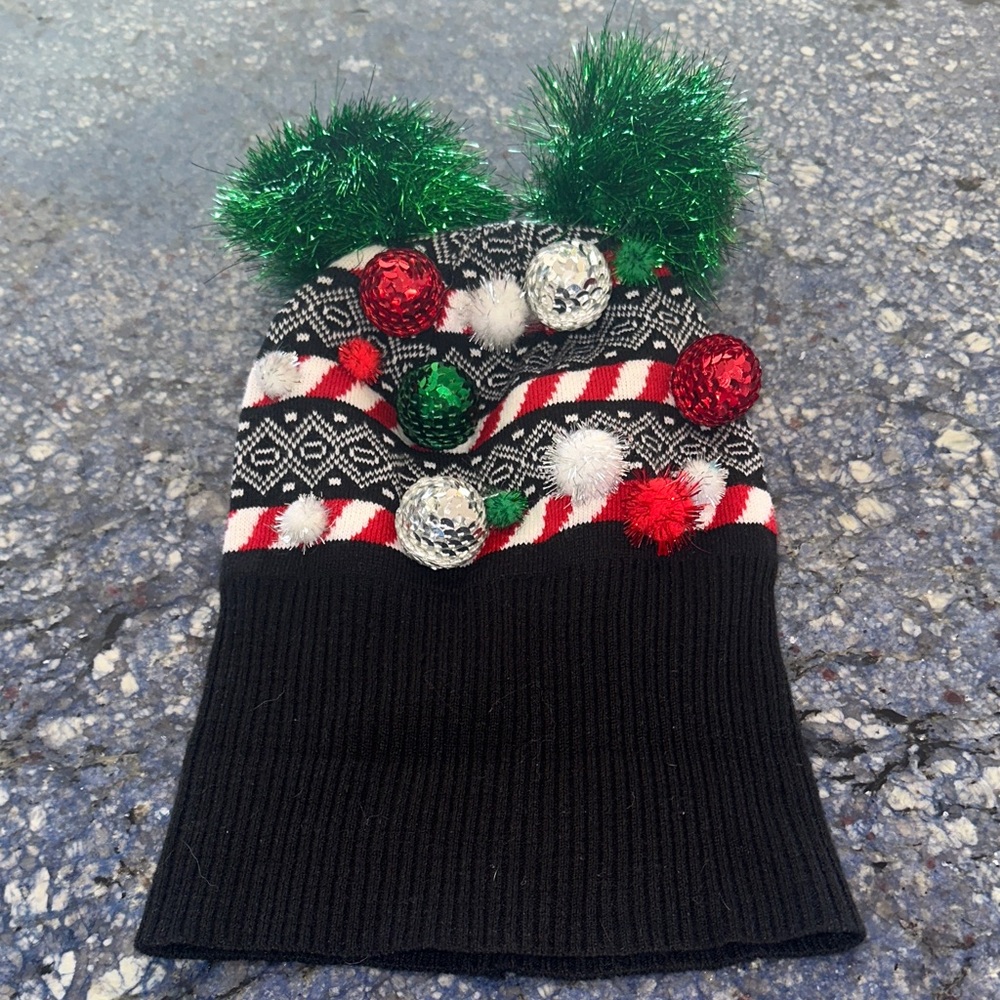 Holiday winter hat